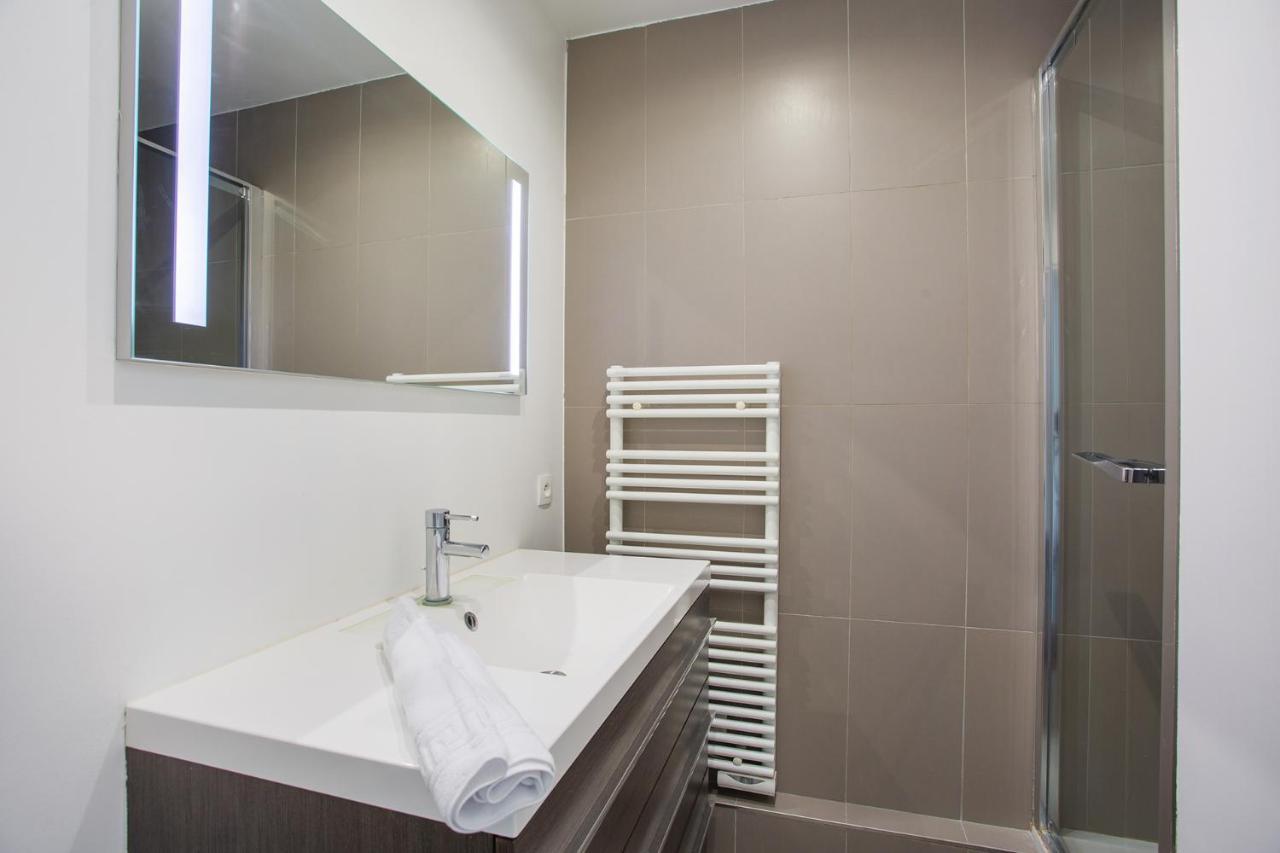 Apartement Montaigne George V By Studio Prestige パリ エクステリア 写真
