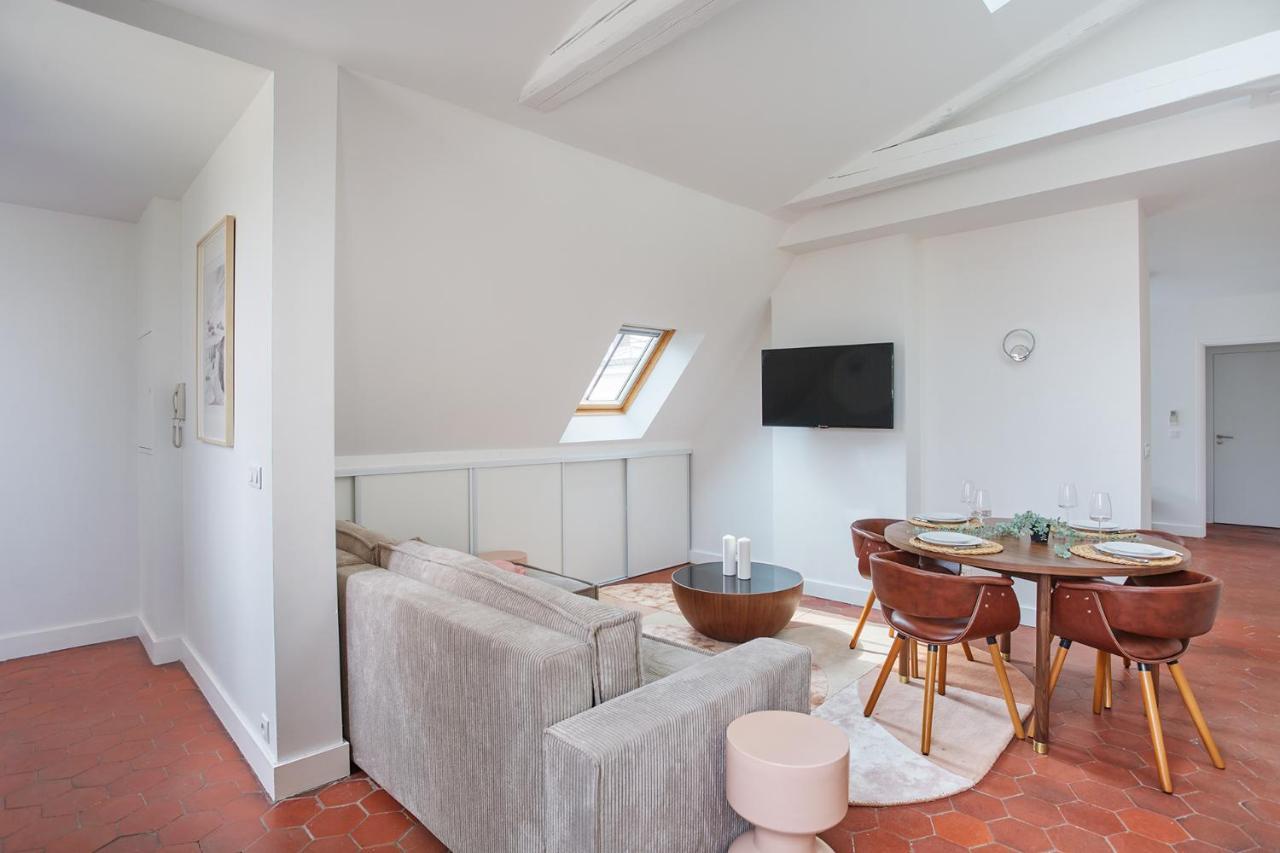 Apartement Montaigne George V By Studio Prestige パリ エクステリア 写真